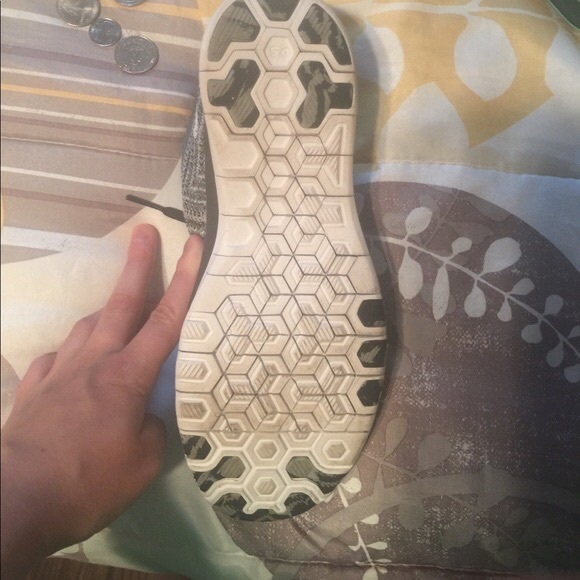 Nike Flyknit - Picture 3 of 5